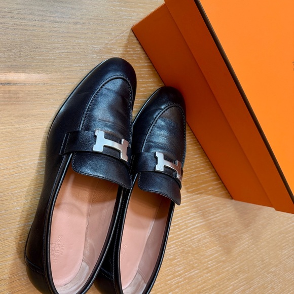 Hermes Paris loafers Stickers Still Attached Women’s Mint Condition - Picture 11 of 15